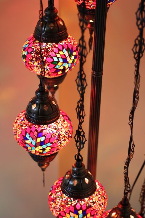 Orientalne lampy mozaikowe